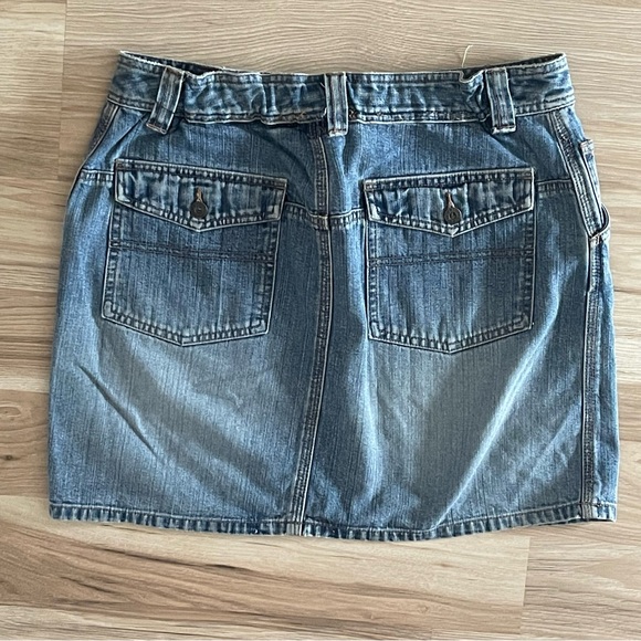 Old Navy Blue Jean Mini Skirt Casual - Picture 4 of 7
